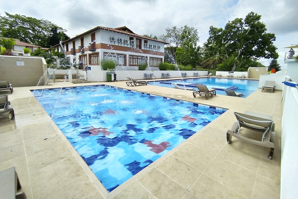 piscina-alojamiento-hotel-barranqueros-comfenalco