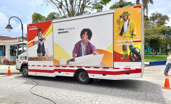 carro de unidad brigada movil de empleo en los municipios