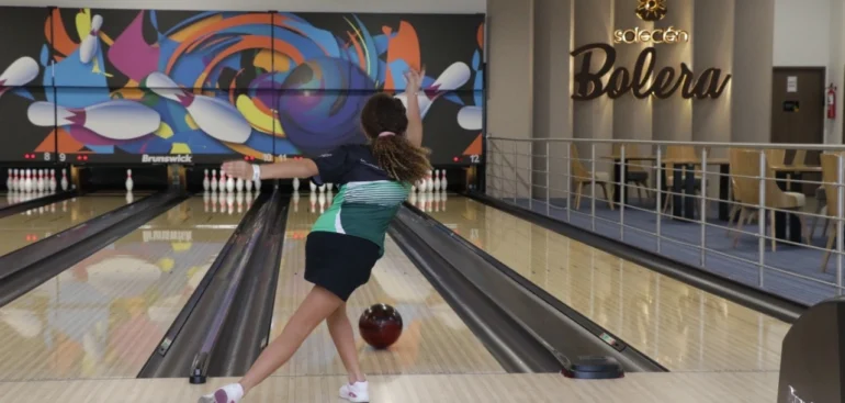torneo de bolos en bolera soleden